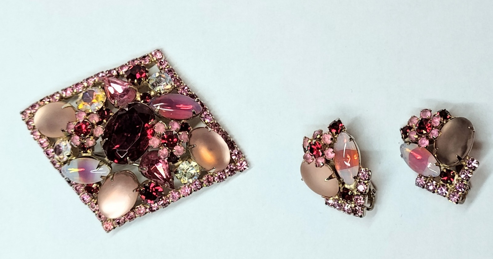 Vintage Stunning Givre Pink Red Clear AB Rhinestone Brooch Pin Clip Earrings