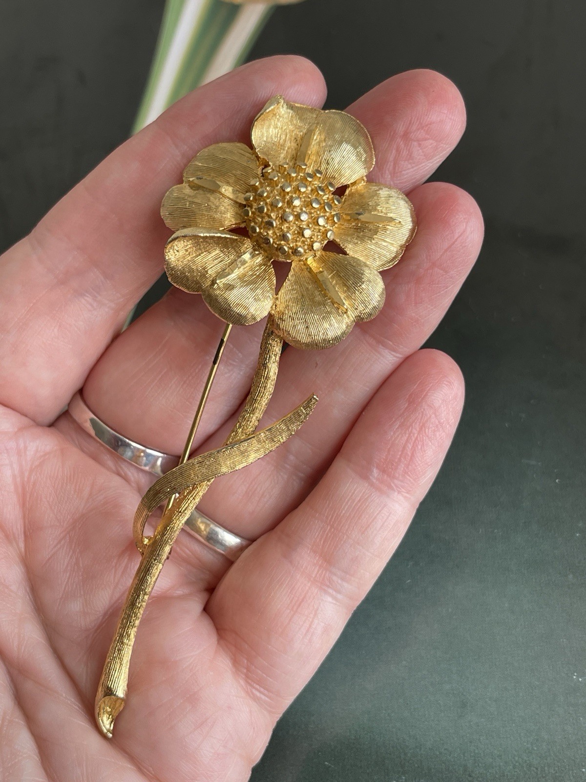 Vintage Signed BSK Rose Gold Tone Daisy Flower Brooch