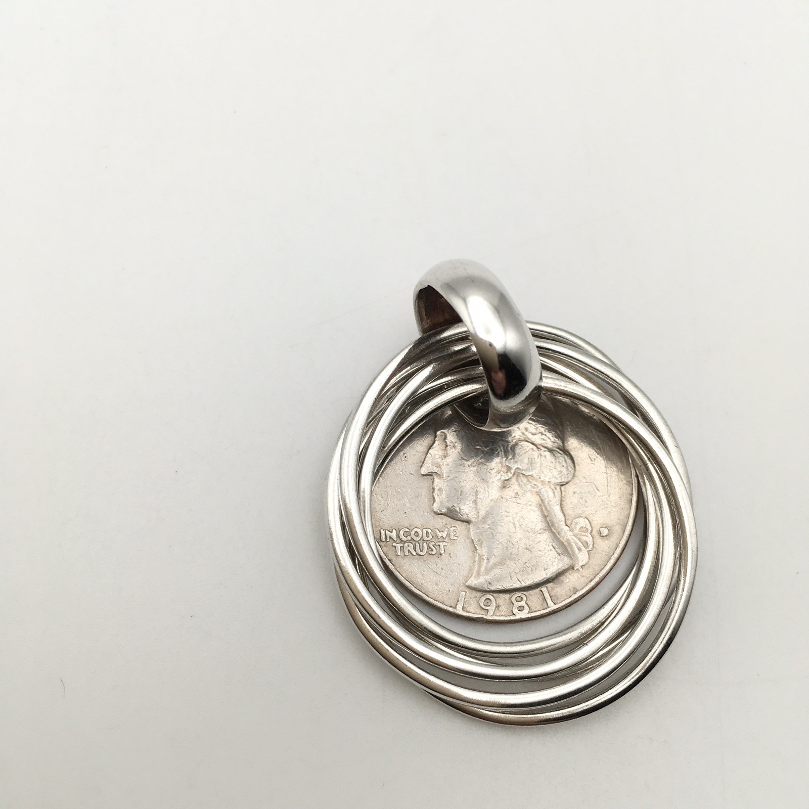 Sterling Silver SILPADA Intertwined 5 Ring Pendant Marked 925 India 10g #76