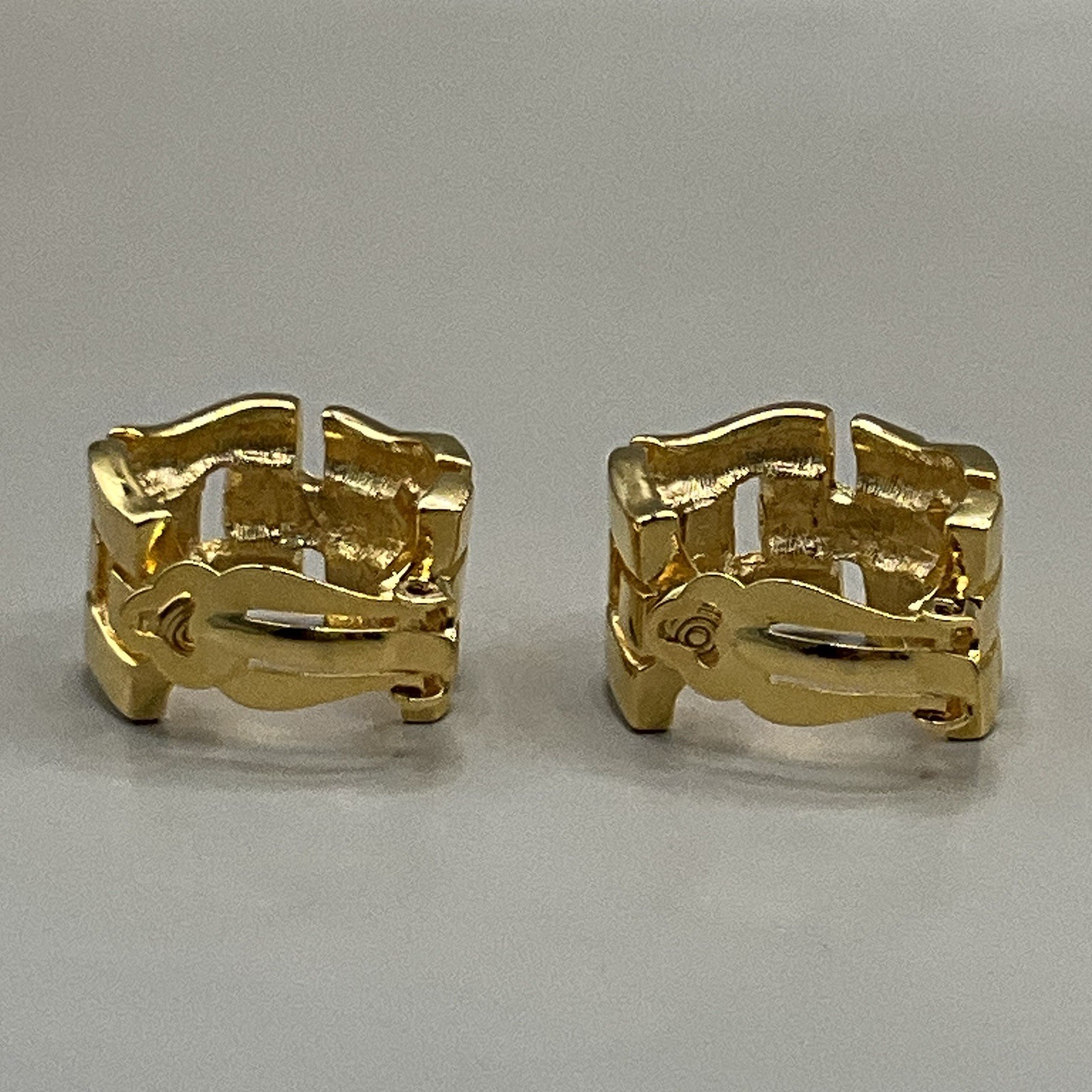 Anne Klein Womens Half Hoop Clip On Earrings Gold Tone Metal