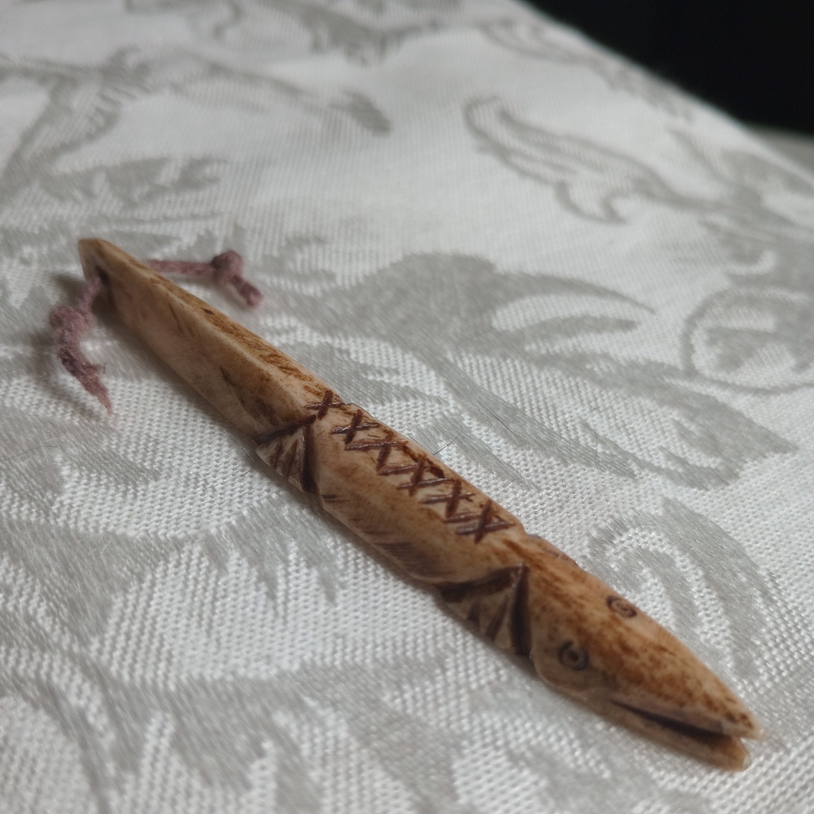 Vintage ooak Hand Carved crocodile Alligator pendant 3.5″