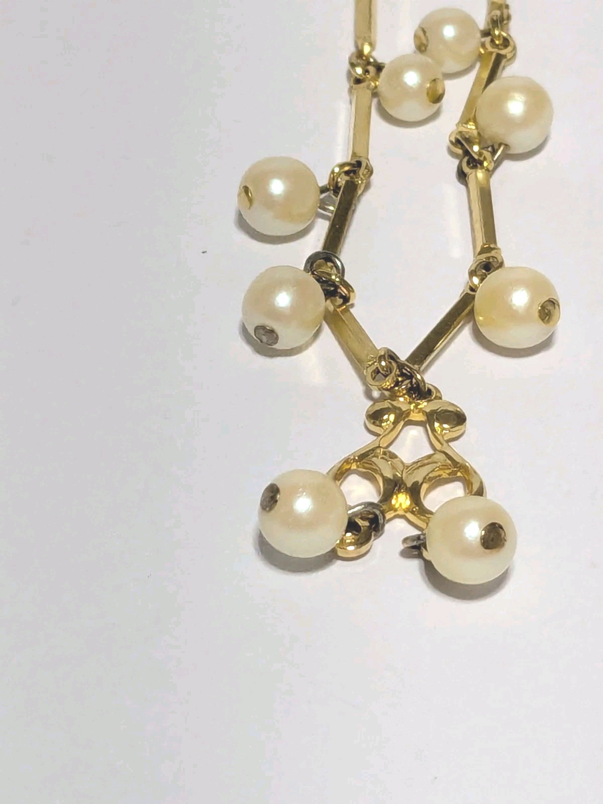 Gold Tone Bar Link & Faux White Pearl Pendant Necklace Vintage 14″