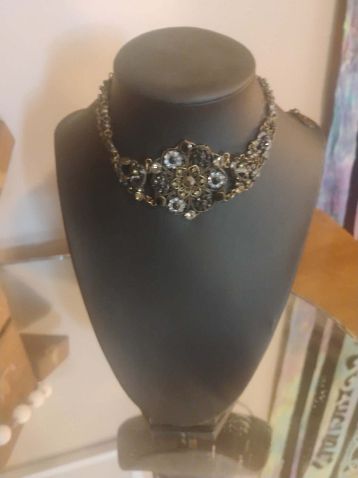 Vintage Rhinestone Floral Medallion Choker Necklace