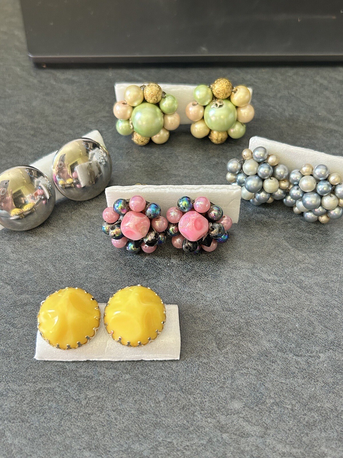 Lot of 5 Vintage mid century MCM clip on earrings Segal Hong Kong Japan Pastel