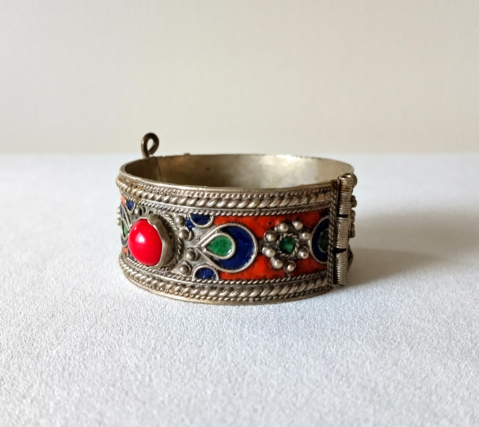 Vintage 1940s Berber Kabyle Enamel & Red Coral Bangle Bracelet