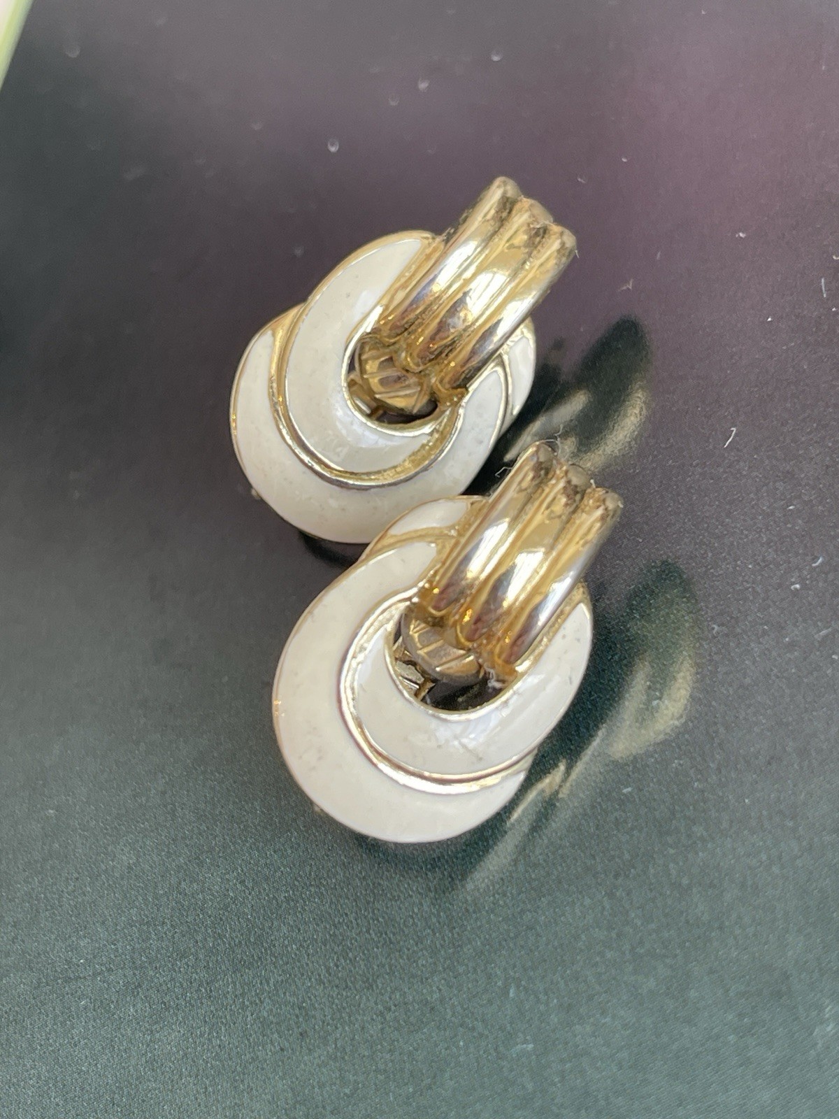 Vintage signed Trifari ivory enamel clip-on Earrings Knot Signed