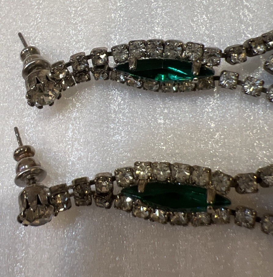 Vintage Rhinestone Green Dangle Earrings Silver 2.5” Long Marquise Holiday