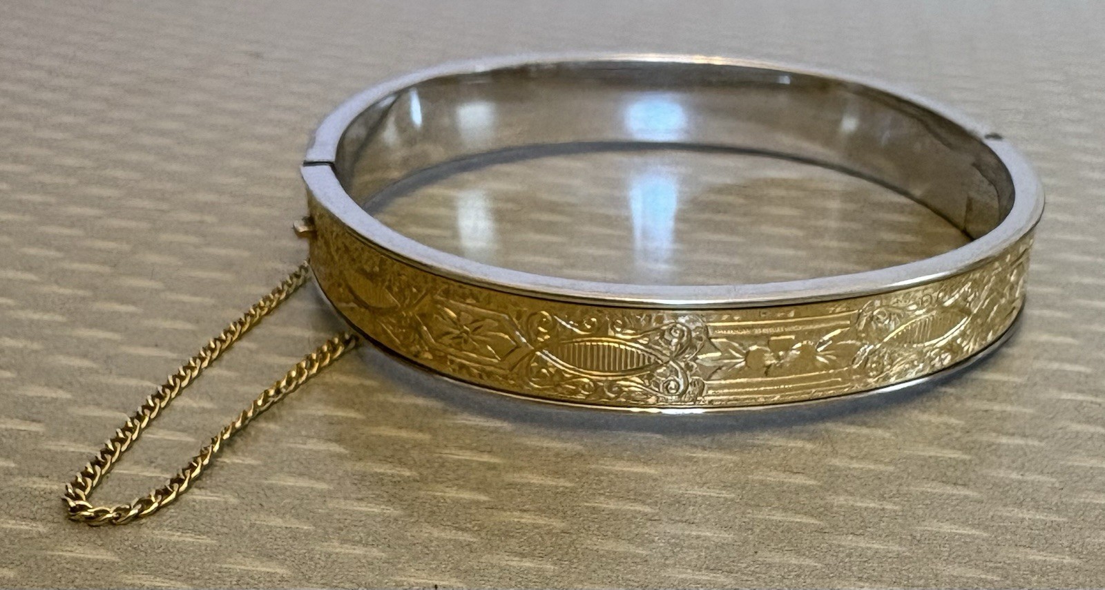 Vintage Krementz Hinged Bangle Bracelet Rolled Gold Overlay 2-Tone Safety Chain
