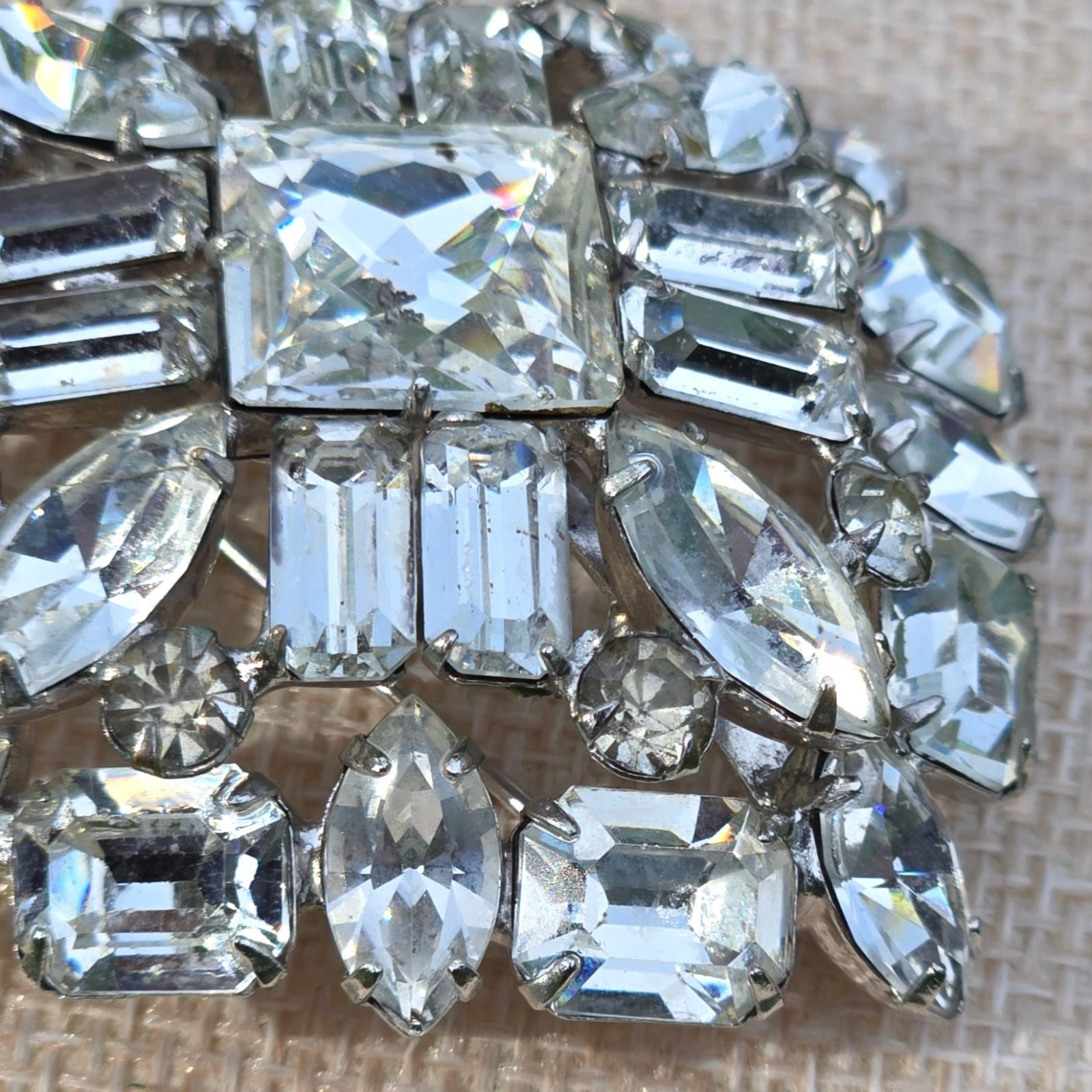 Vintage Kramer of New York Rhinestone Brooch Glamorous large Crystal Pin MCM 2″