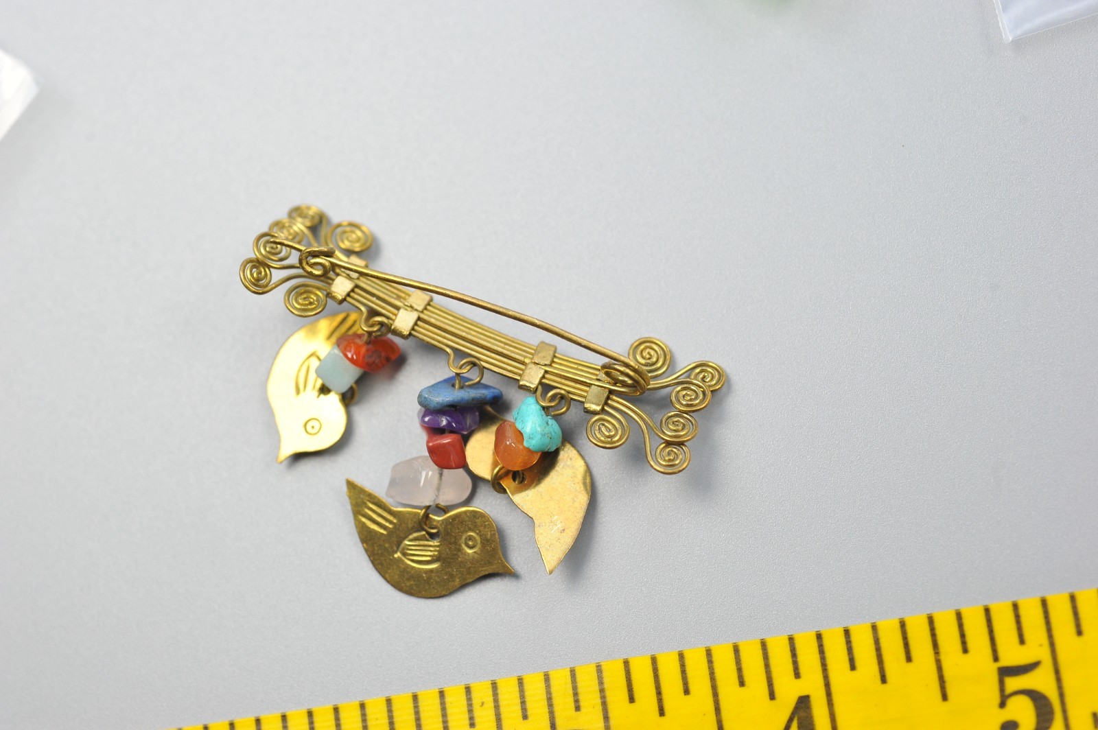 Vintage Brooch studio Bird dangle agate chip boho Birder birds T5