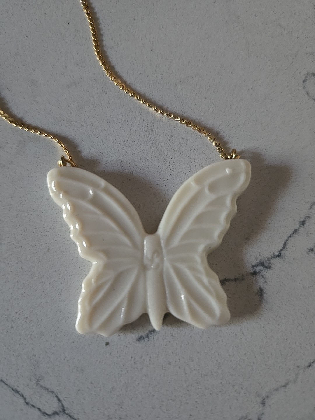 VTG Lenox Butterfly Necklace. 1/20th 12k Gold Filled Pendant Serpentine 10″L
