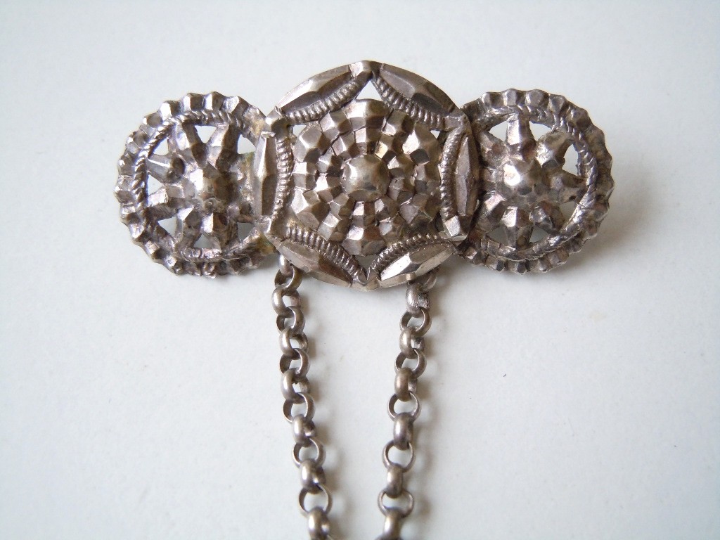 Vintage Silver Brooch Button Chain Pendant 7.2 G/4.3 X 6.5 Cm