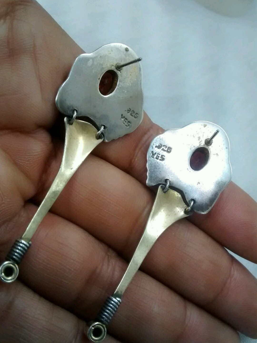 Artisan studio Modernist “YES” Sterling 925 2 tone garnet Pierce earrings