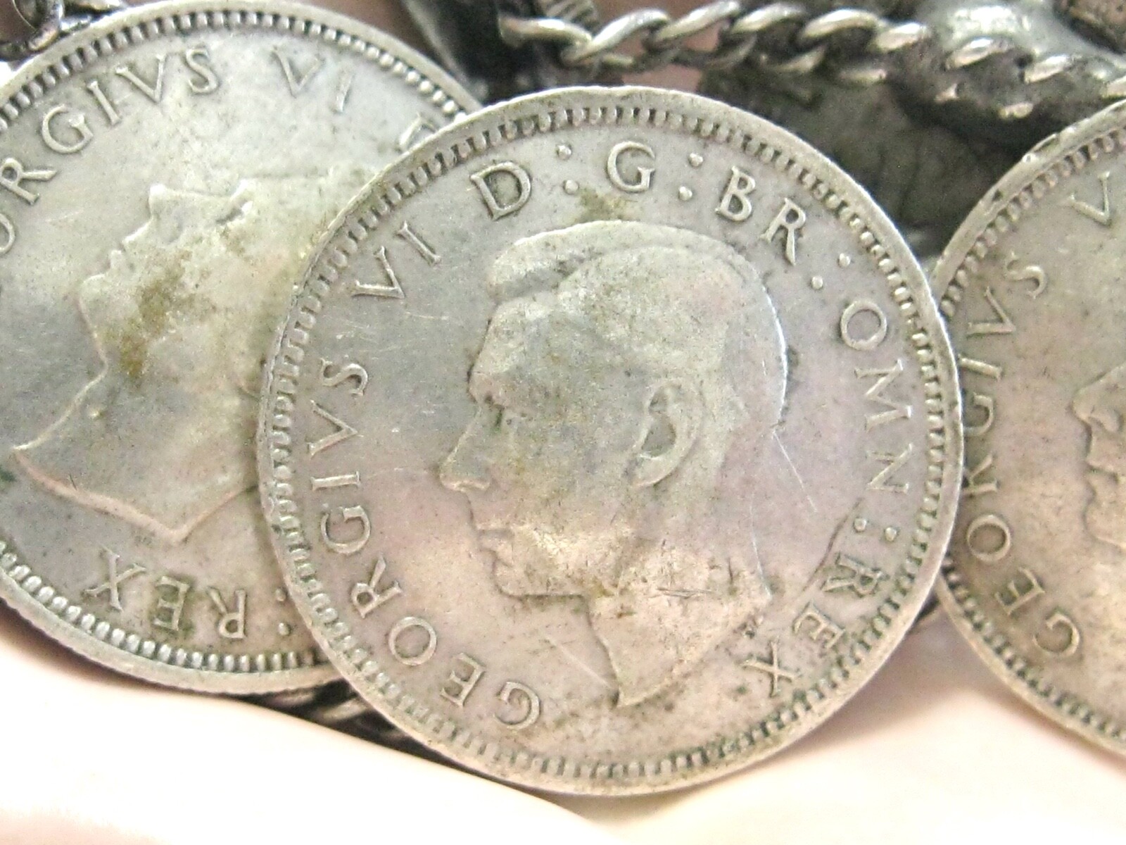 GOOD LUCK ENGLISH 1940’S 6 GREAT BRITAIN SIXPENCE COIN WEDDING LINE 7″ BRACELET