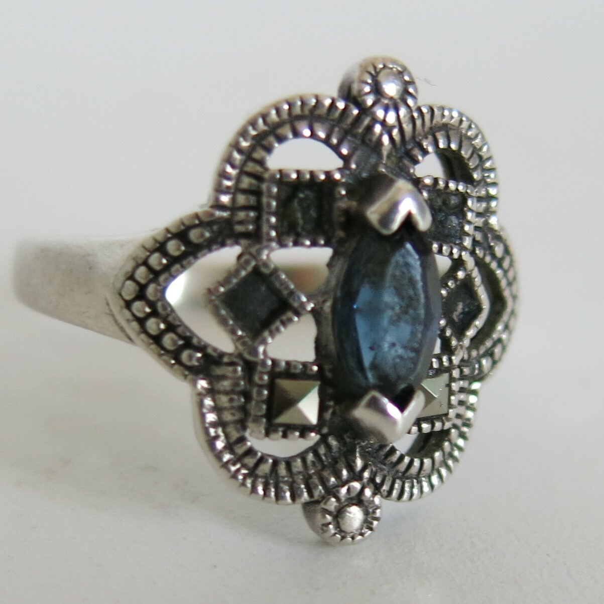 Sterling Silver Ring Blue CZ & Marcasite 2.7g Size 7 [6075]