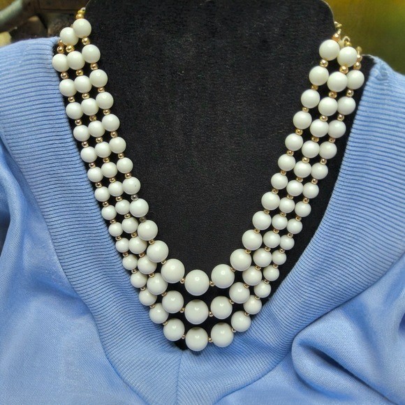 Vintage Japan 3 Strand White Glass Bead Necklace Gold Tone Graduated 1950s