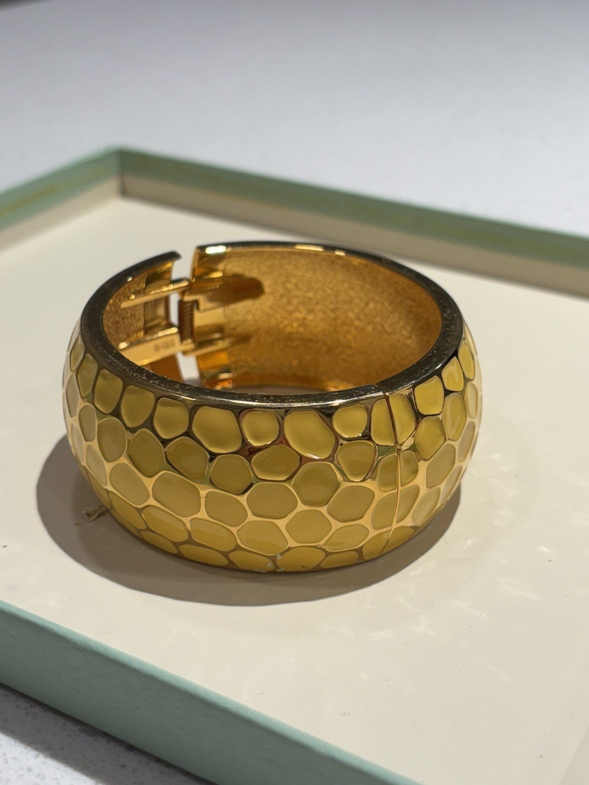 Joan Rivers Yellow Enamel Gold Tone Hinged Bangle Bracelet Honeycomb EXCELLENT