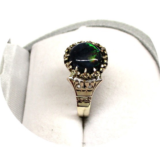 Gorgeous BLACK OPAL – Natural Multi Color – 14k c1940s Vintage Yellow Gold Mtg