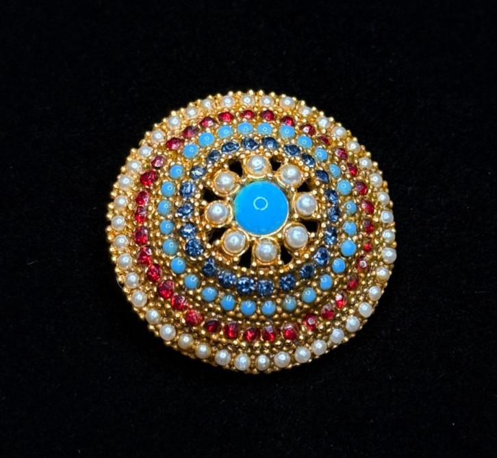 VTG Red White & Blue Gold Tone Arthur Pepper ART signed Domed Gold Tone Brooch