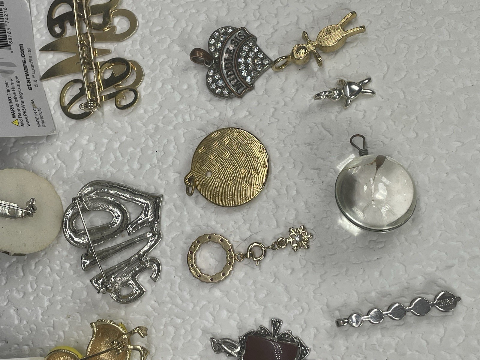 Brooches Pins Key Chain Assorted Shapes Sizes Colors & Materials Jewelry Lot