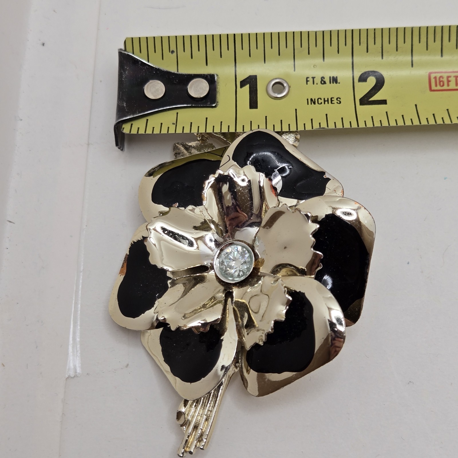 Black & Gold Tone Brooch/Pin With Moissanite Center Stone. Preowned Very Good