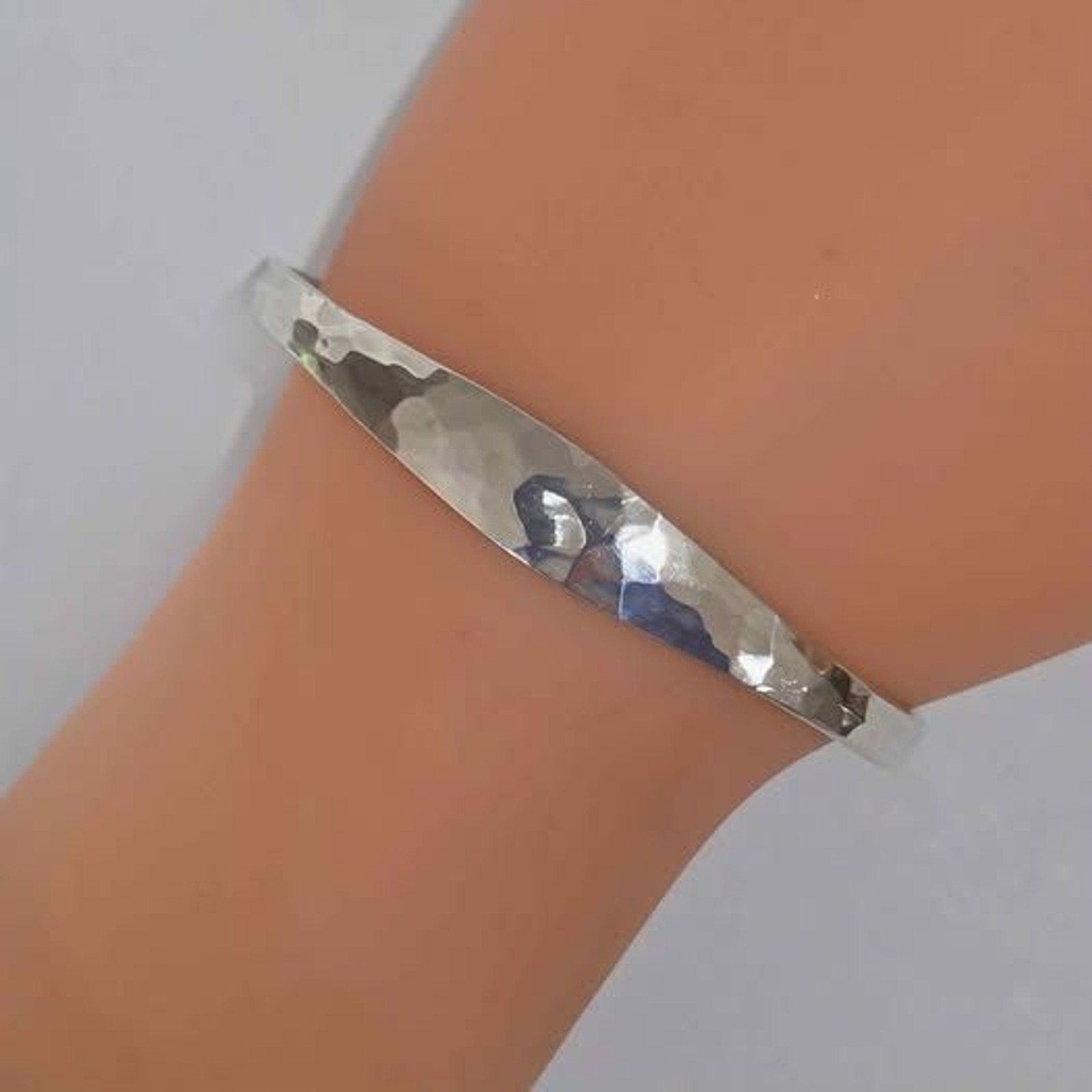 Vintage James Avery Sterling Silver Hammered Cuff Bracelet 16.68g 6.5″