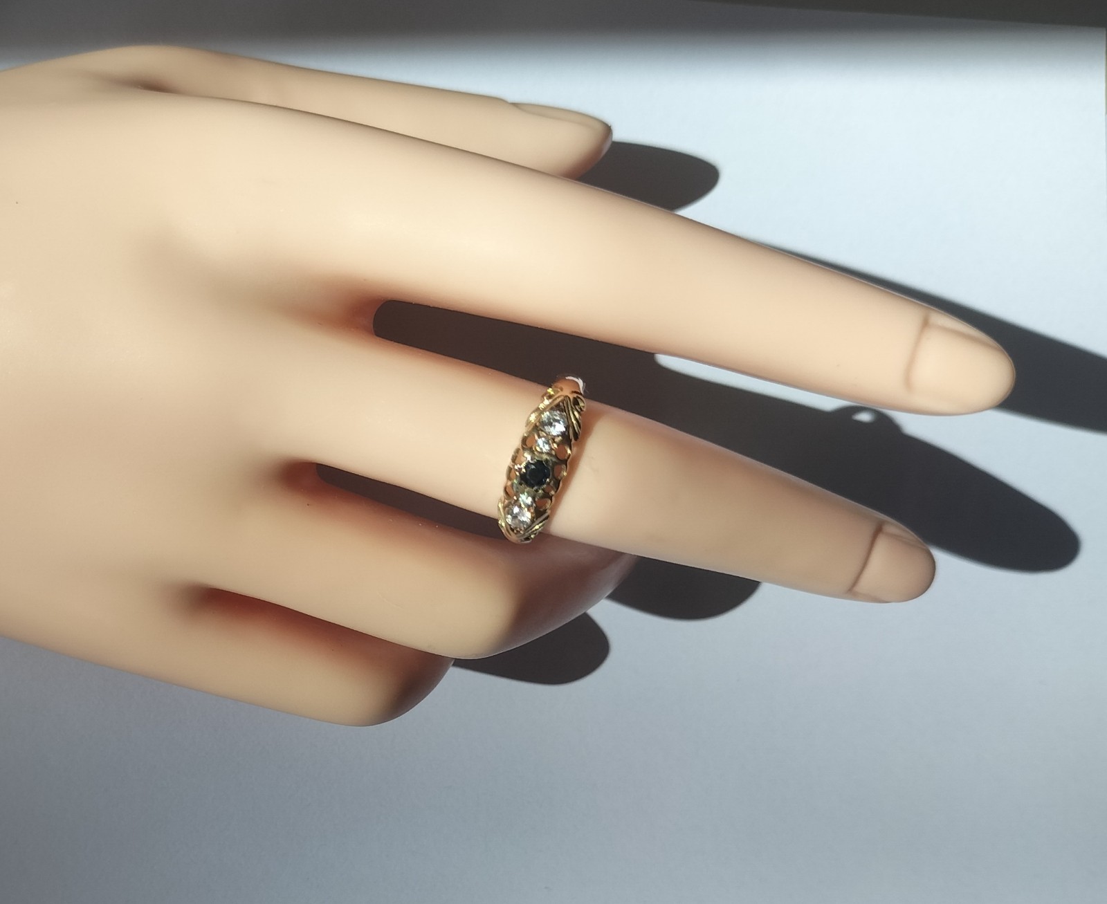 Antique 1910 Handmade Gold Ring w/ Blue Sapphire and 4x Zircons Q (18.19mm) 1.8g