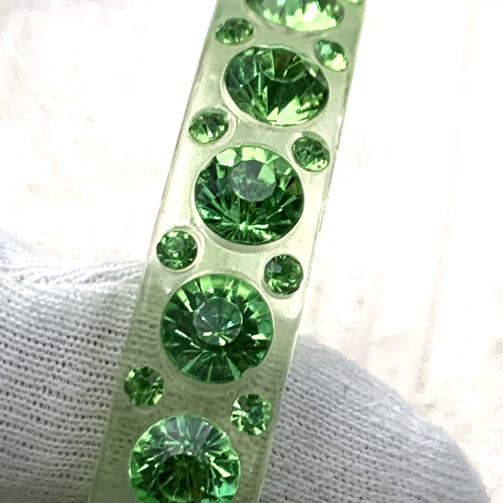 Vintage Art Deco Lucite & Rhinestone Bangle Bracelet Green Clear 8-1/4” IC