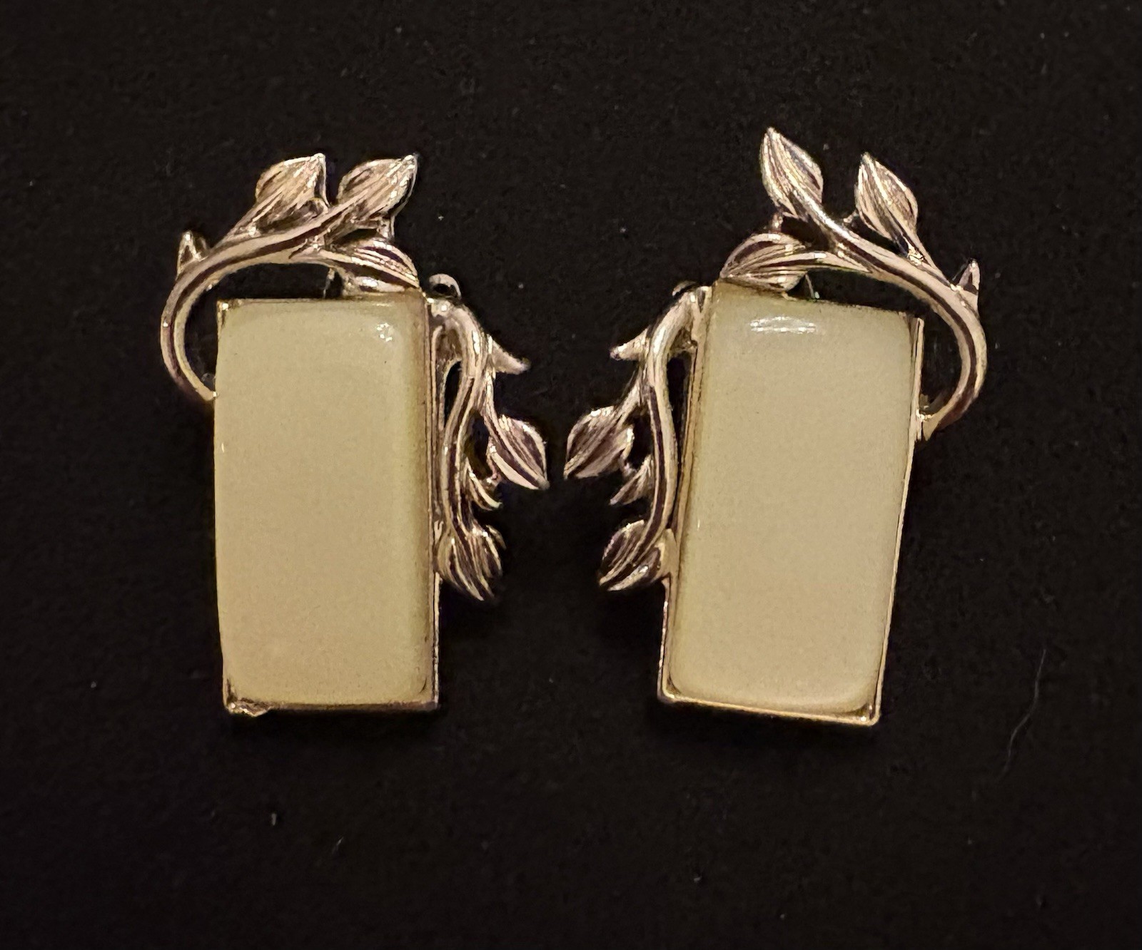 Stunning Vintage Coro Moon glow Lucite Clip On Earrings Mid Century Jewelry