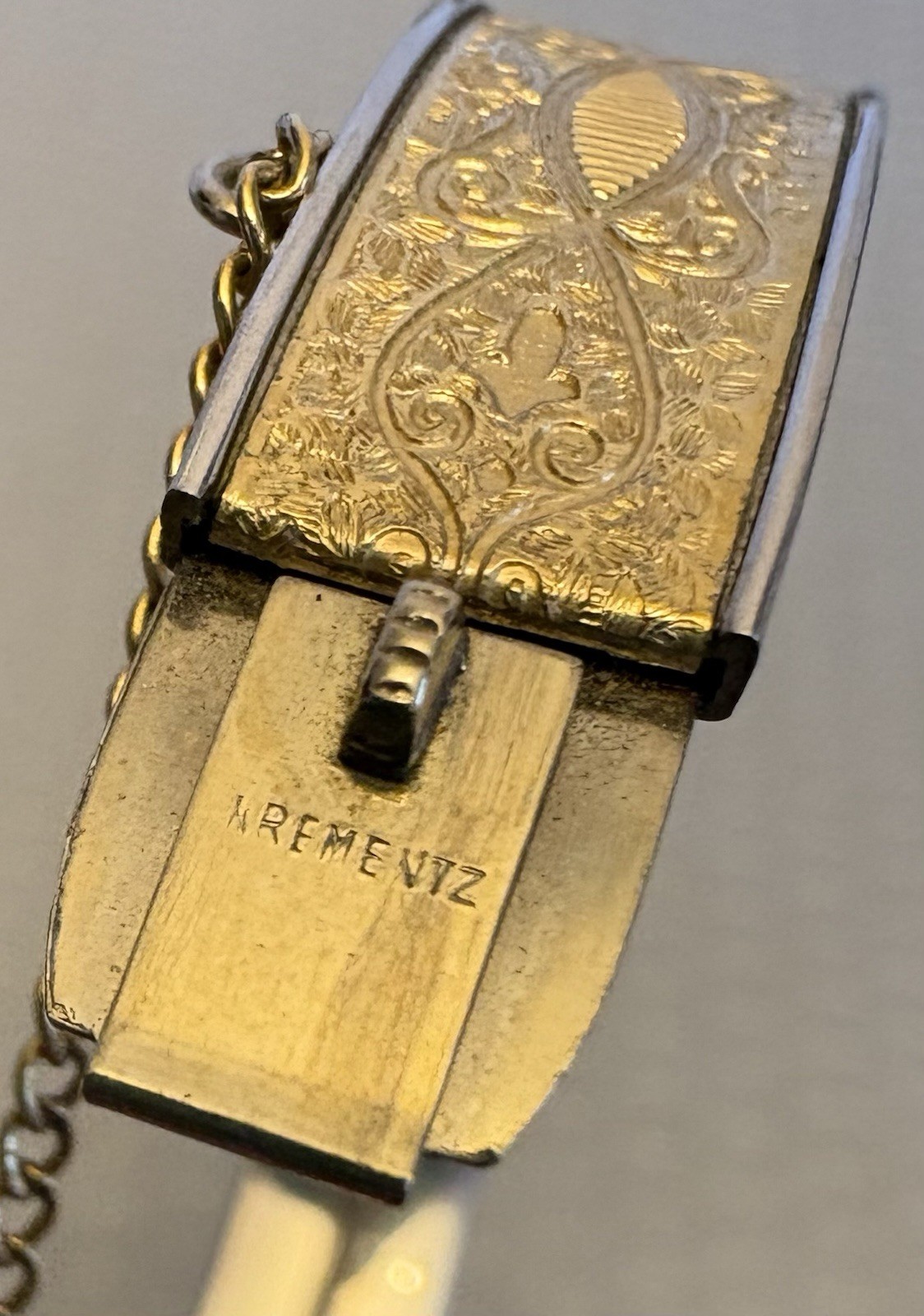 Vintage Krementz Hinged Bangle Bracelet Rolled Gold Overlay 2-Tone Safety Chain