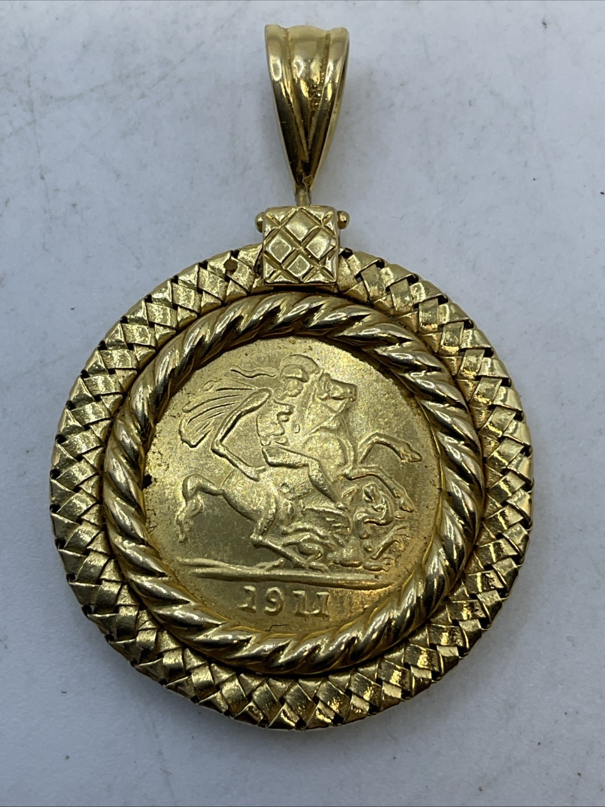1911 GREAT BRITAIN KING GEORGE GOLD COIN in 21K Frame & Lock CUSTOMIZED CHARM