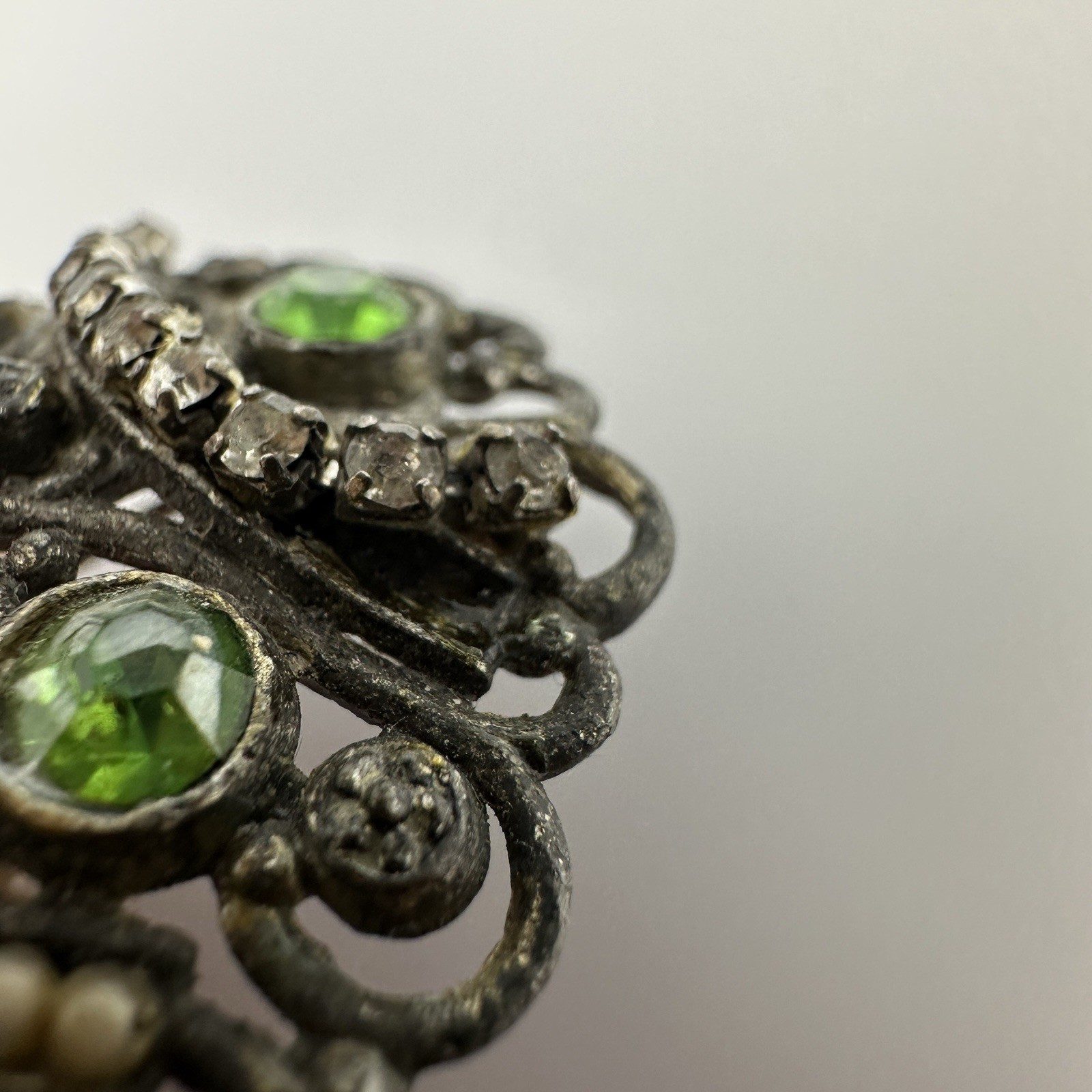 Vintage Little Nemo Brooch Pot Metal Rhinestone Victorian Revival Green READ