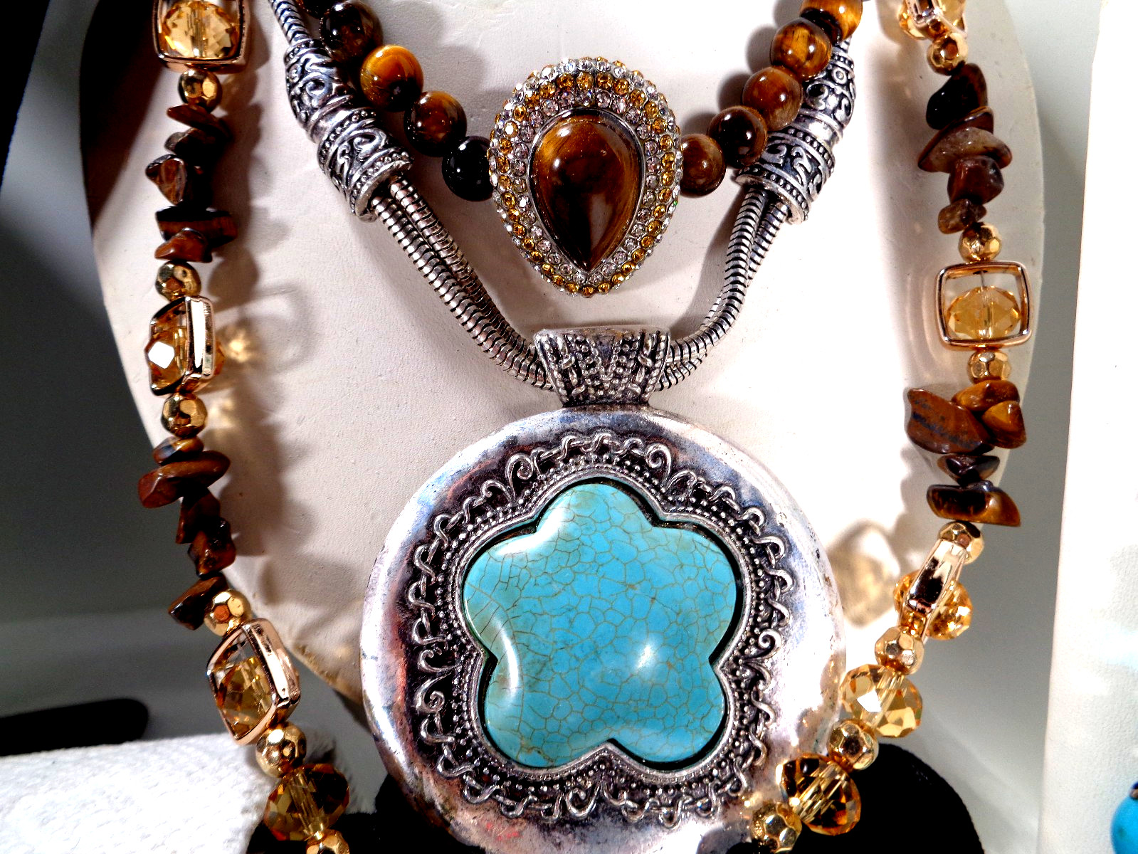 Chunky Mix Blue Red Rhinestone Figural Stone Necklace Bracelet 22 Pc Jewelry Lot