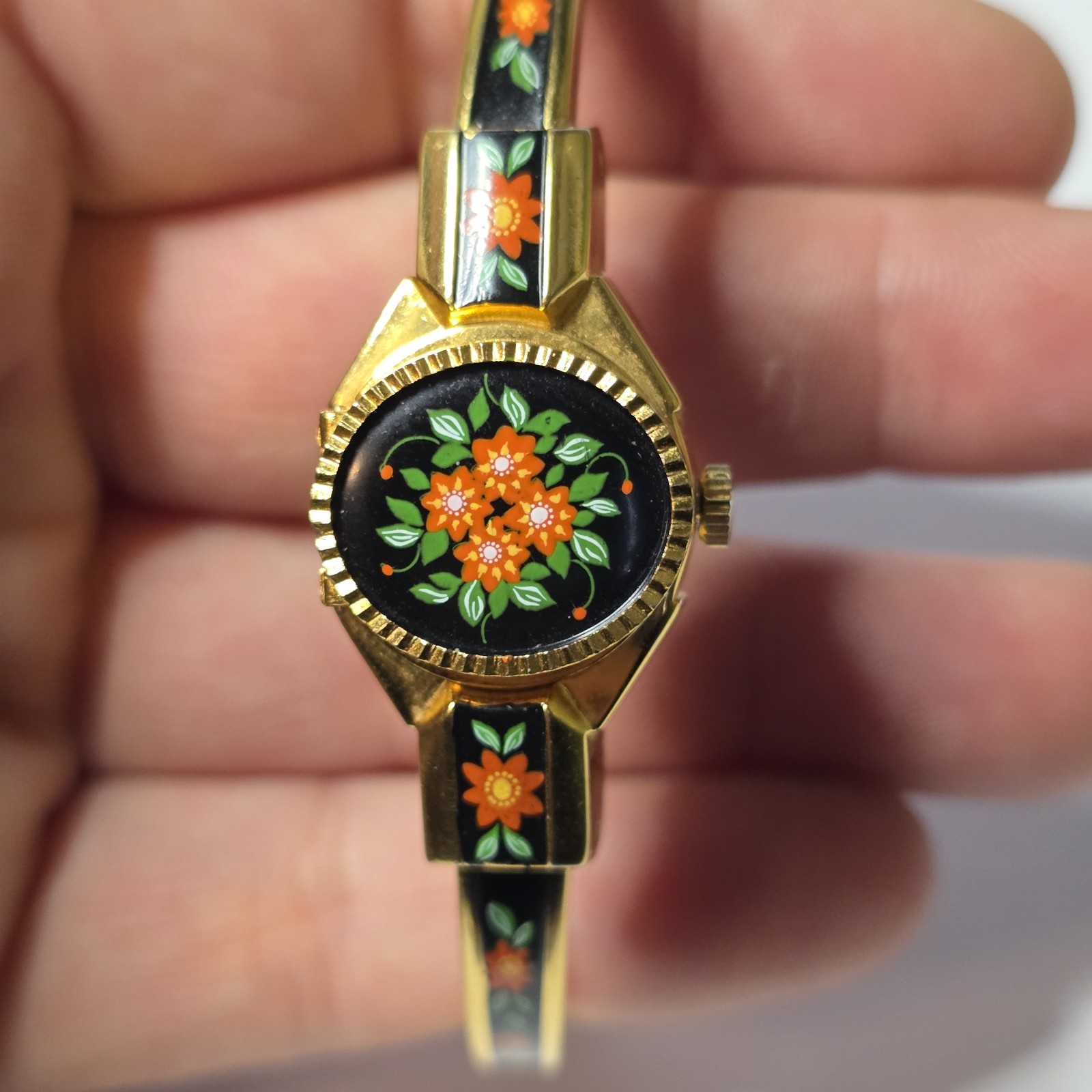 Vintage Peek A Boo Mechanical Watch Elegant Floral Black Gold Swiss Made