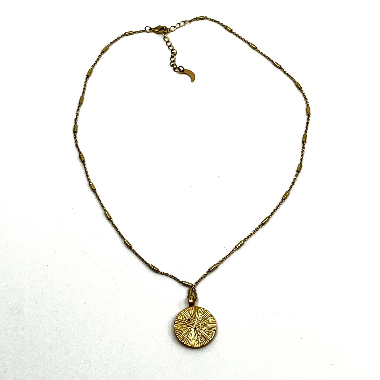 Vintage Gold Tone Celestial Crescent Moon Star Medallion Pendant Necklace Y2K