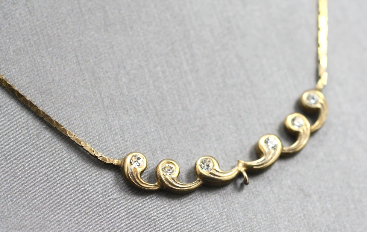 Vintage 835 604 VI silver gold wash clear stones bar pendant chain necklace 16″