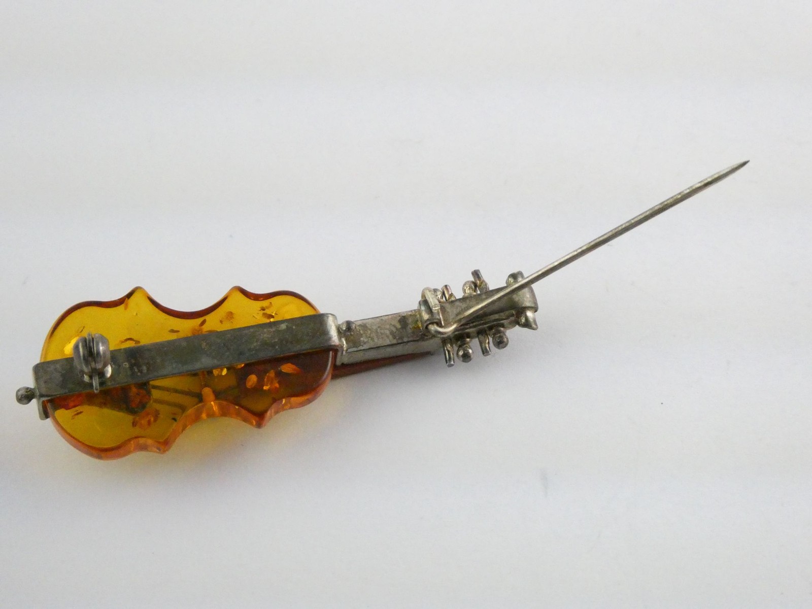 Vintage Polish Sterling Silver Carved Baltic Amber Violin Pin Brooch 6.4g 55mm