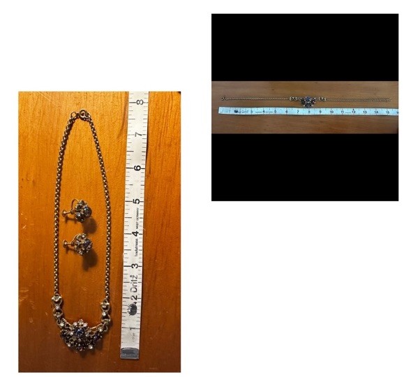 Vintage 1940’s Coro necklace earring Set, Dragons breath, rare find vintage