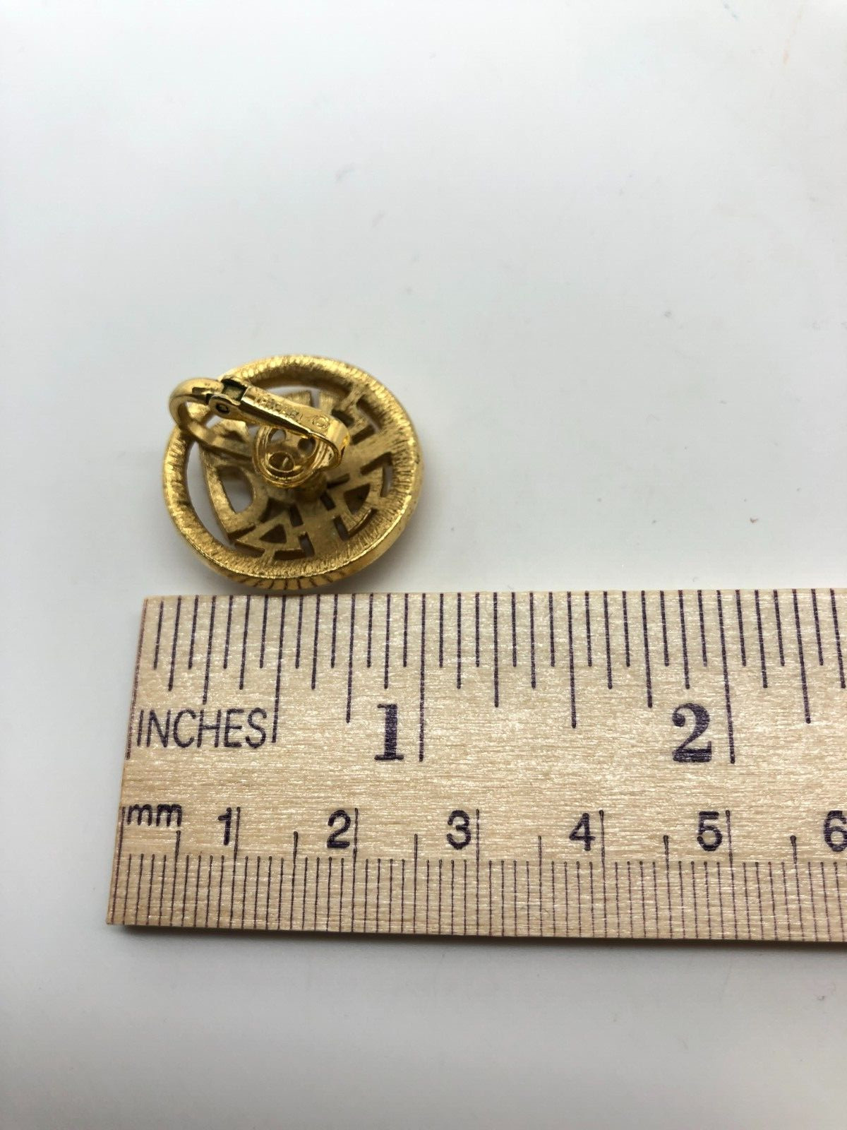 Vtg Crown Trifari Clip Earrings Round MCM Geometric textured gold tone signed