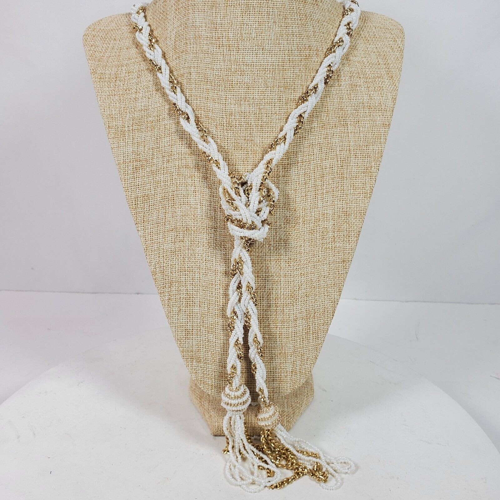 Vintage 1980s Casual Career Beaded Necklace 48 Inch Manual Tie