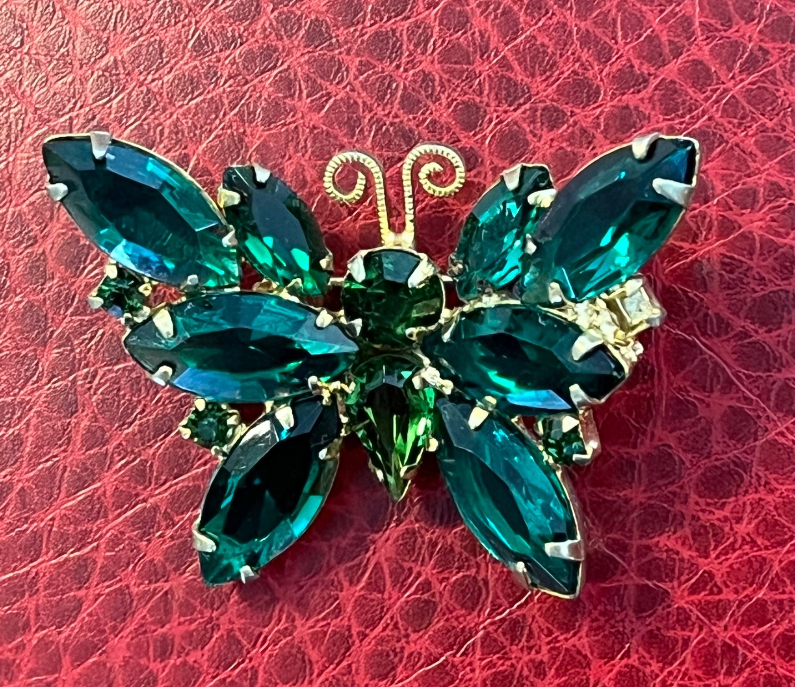 Gorgeous MCM Gold Tone Prong Set Butterfly Brooch Teal Navette&Round Rhinestones