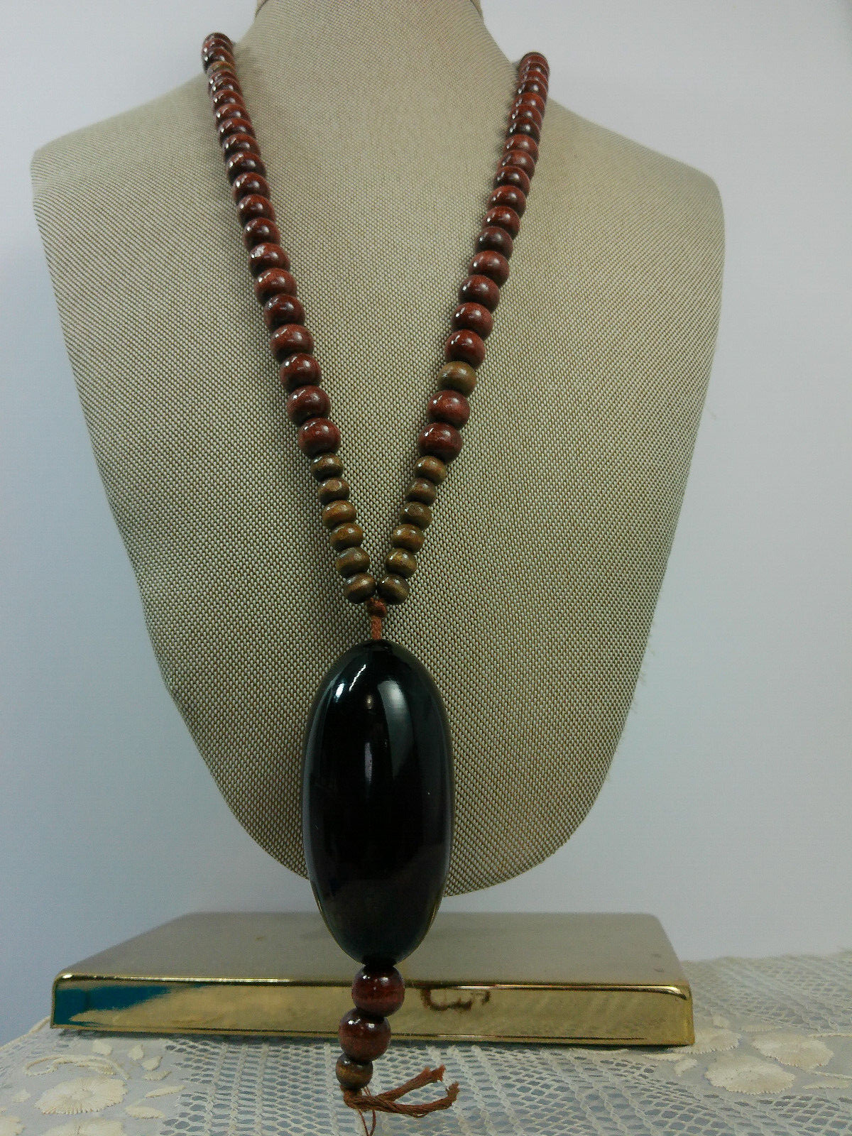 Vtg Ethnic African Wood Bead MASSIVE ACRYLIC BEAD Pendant Tribal Boho Necklace
