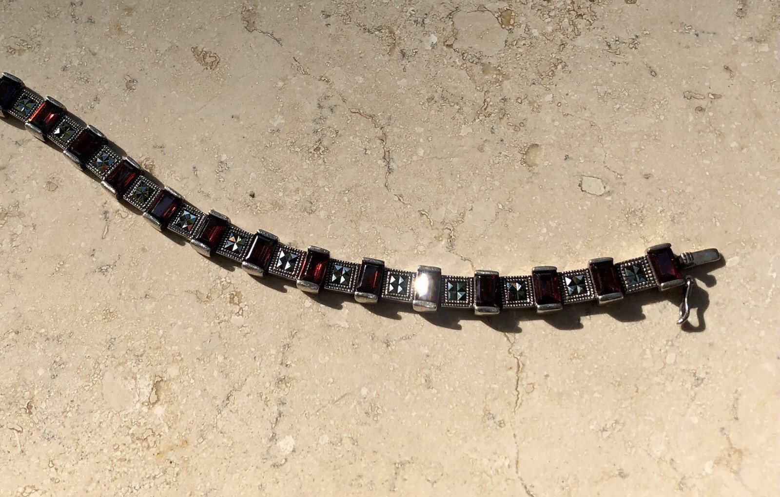 ❤️✨VINTAGE Sterling Silver EMERALD CUT GARNET & MARCASITE ESTATE Tennis Bracelet