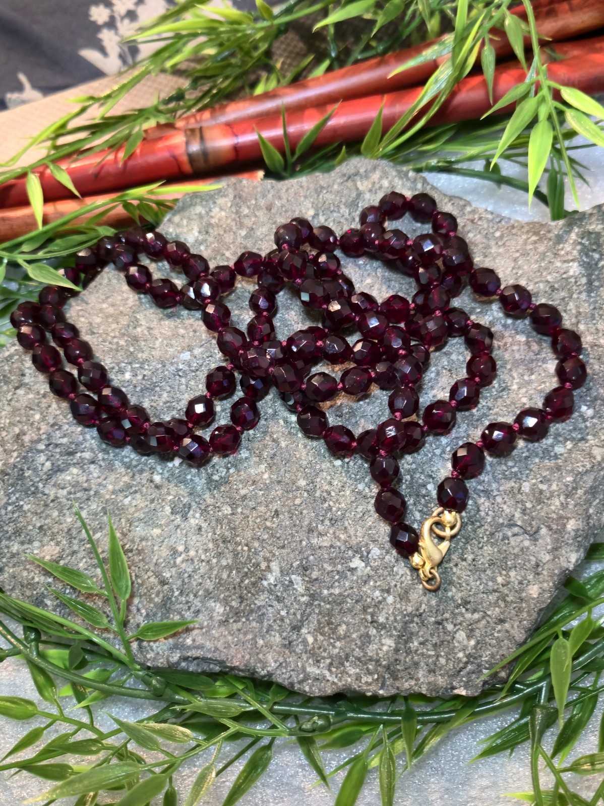Vintage Long Faceted Natural Garnet Bead Necklace Deep Wine Red. 44″