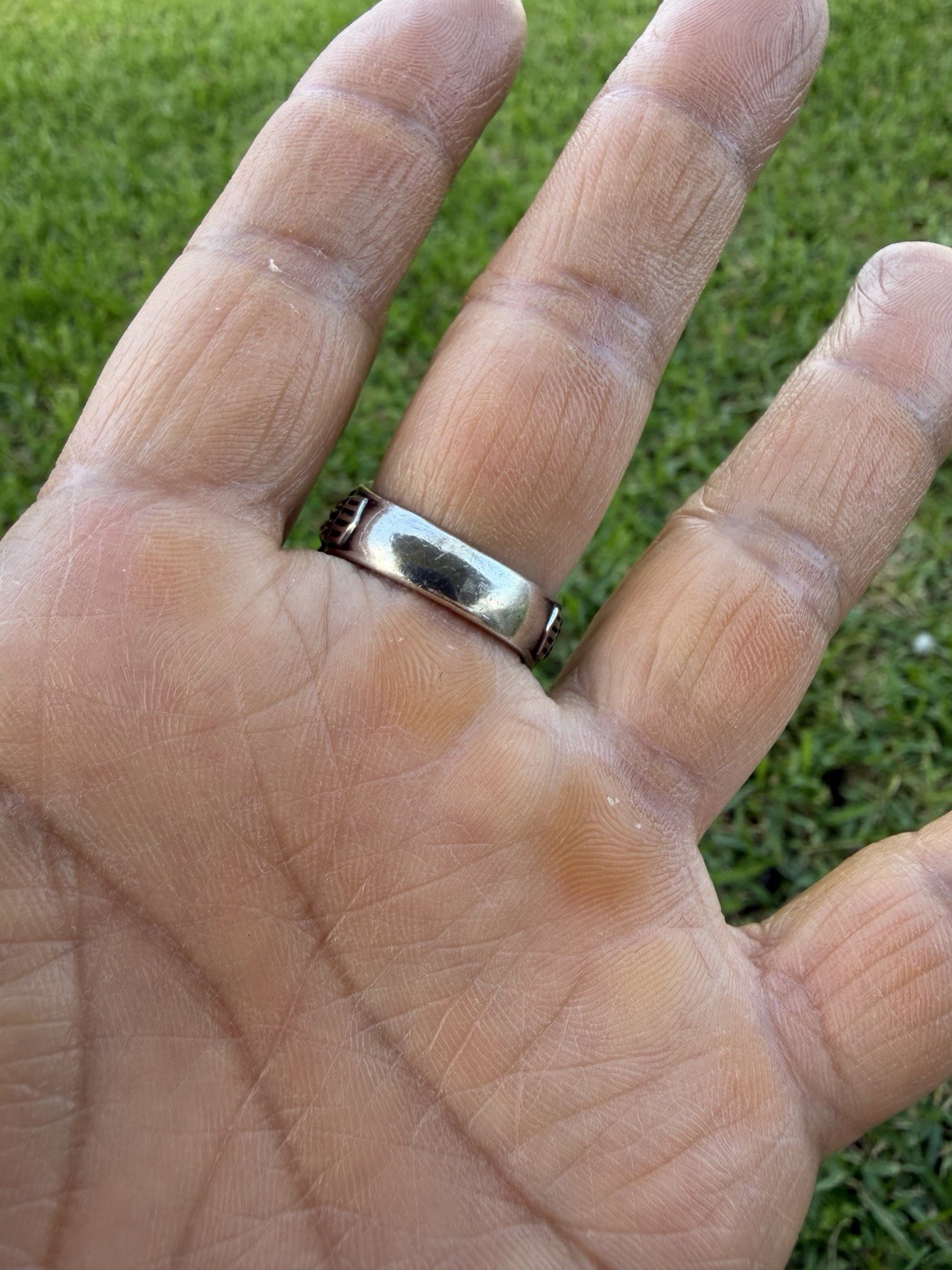 Vintage Relief US Army Ruptured Duck Ring WWII Class Ring