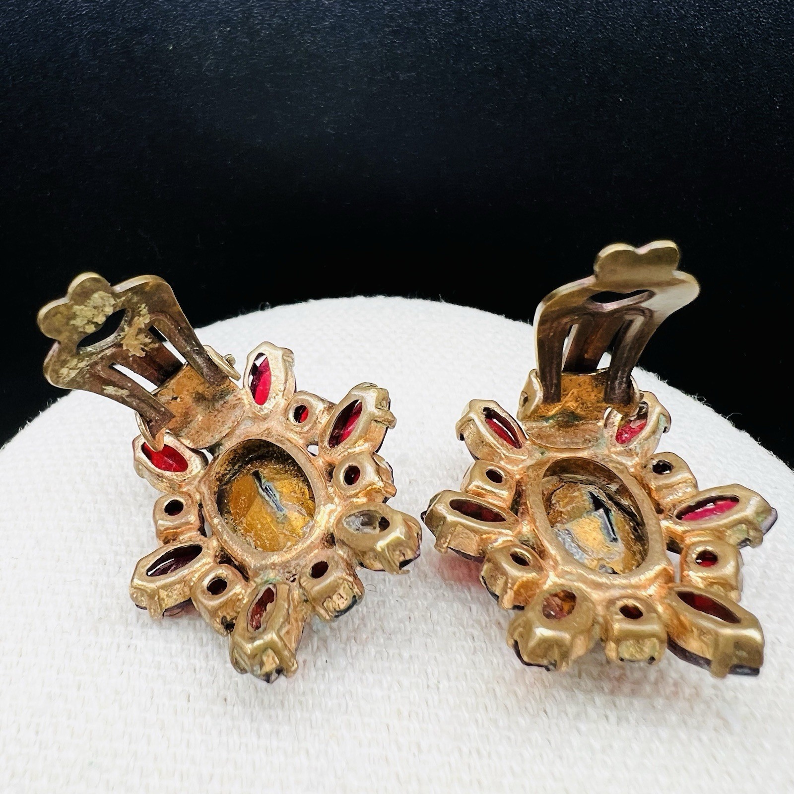 Vintage Garnet Red Plum Rhinestone Brooch Clip Earring Set Gothic Glam Statement