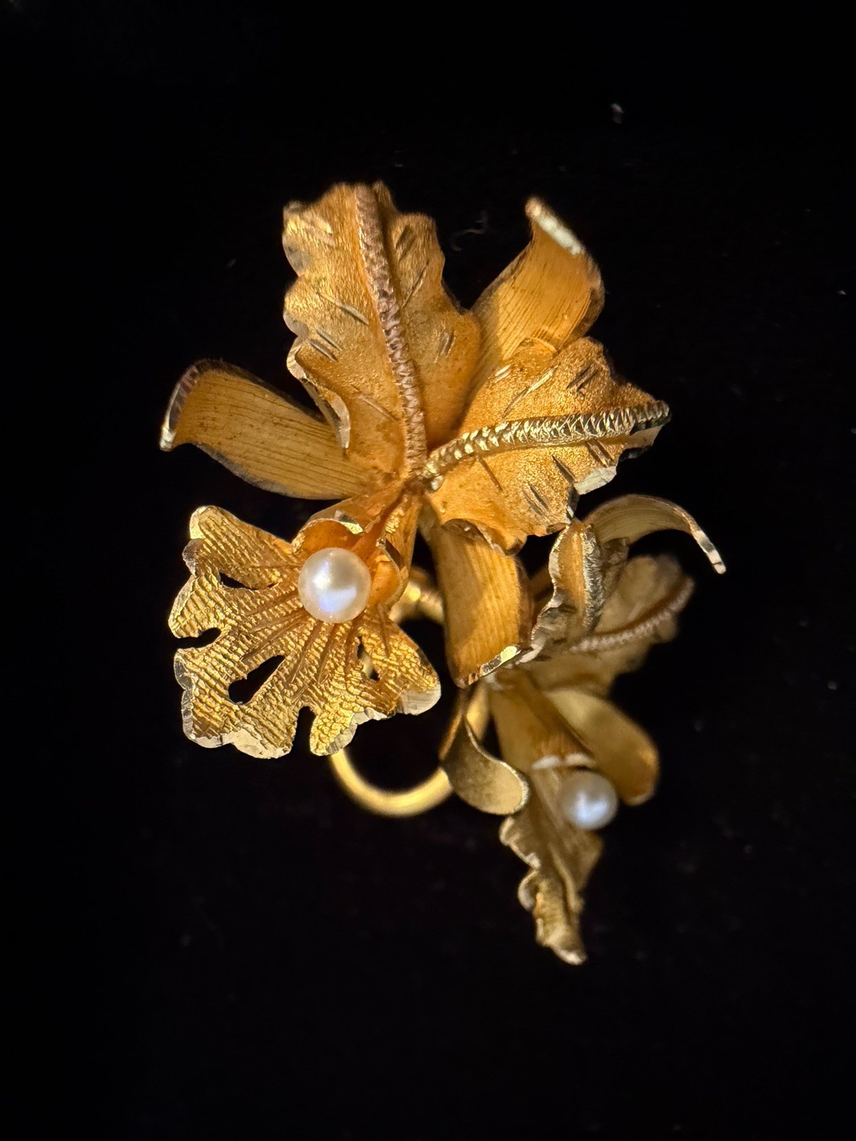 Vintage 18k/750 Gold Screw Back/Non-Pierced Orchid Earrings w/Pearls