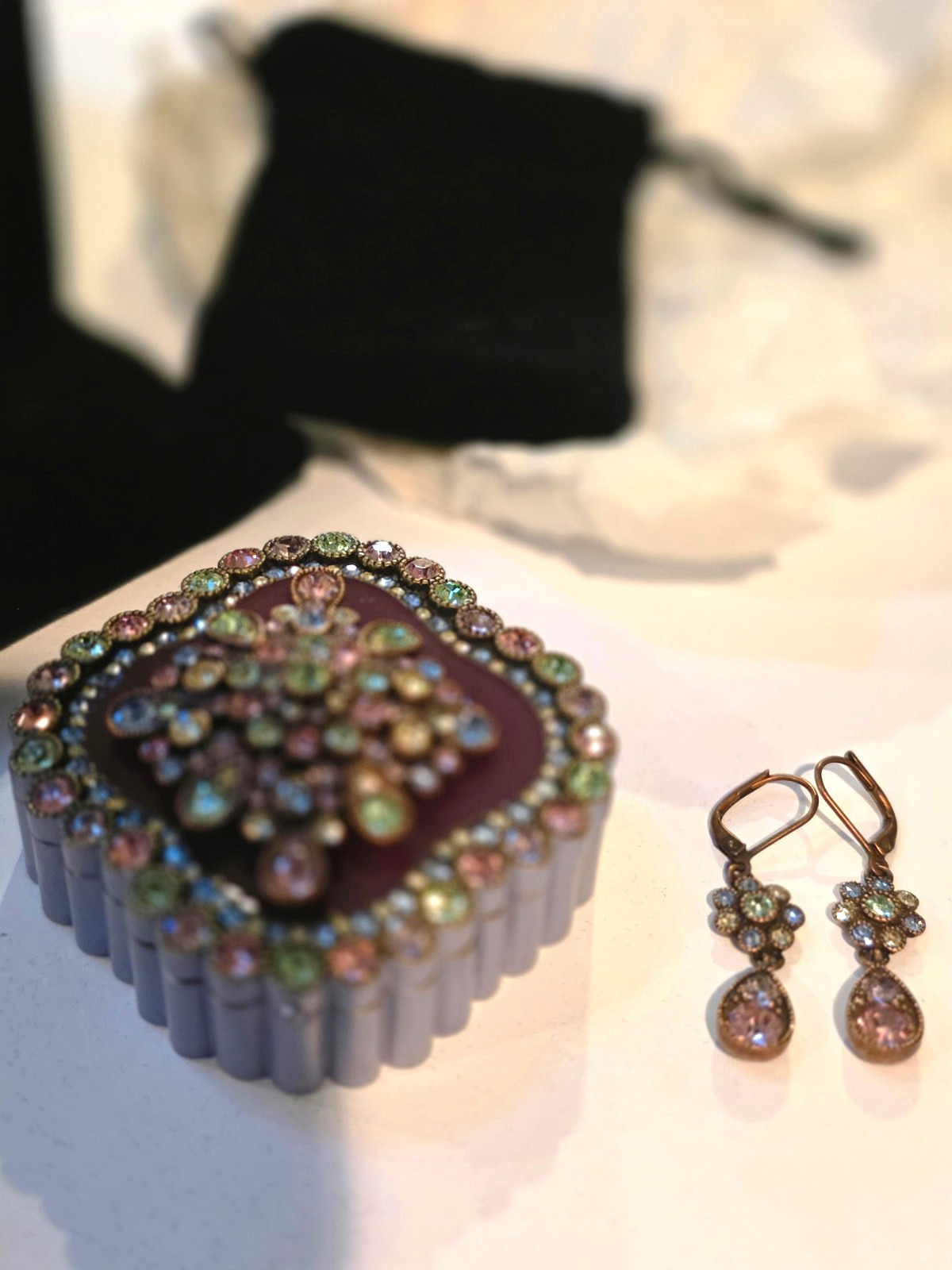 joan rivers jeweled secrets keepsake box Treasured Reverie brooch earrings pin