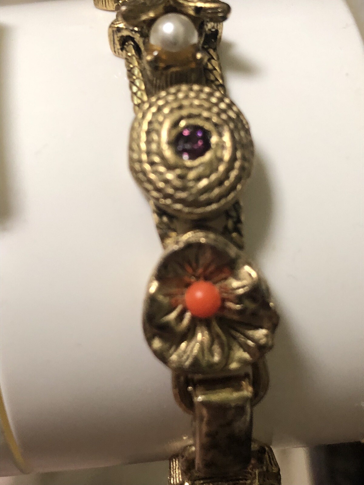 Vintage GOLD TONE SLIDE BRACELET MULTIPLE STONES 7 1/2”