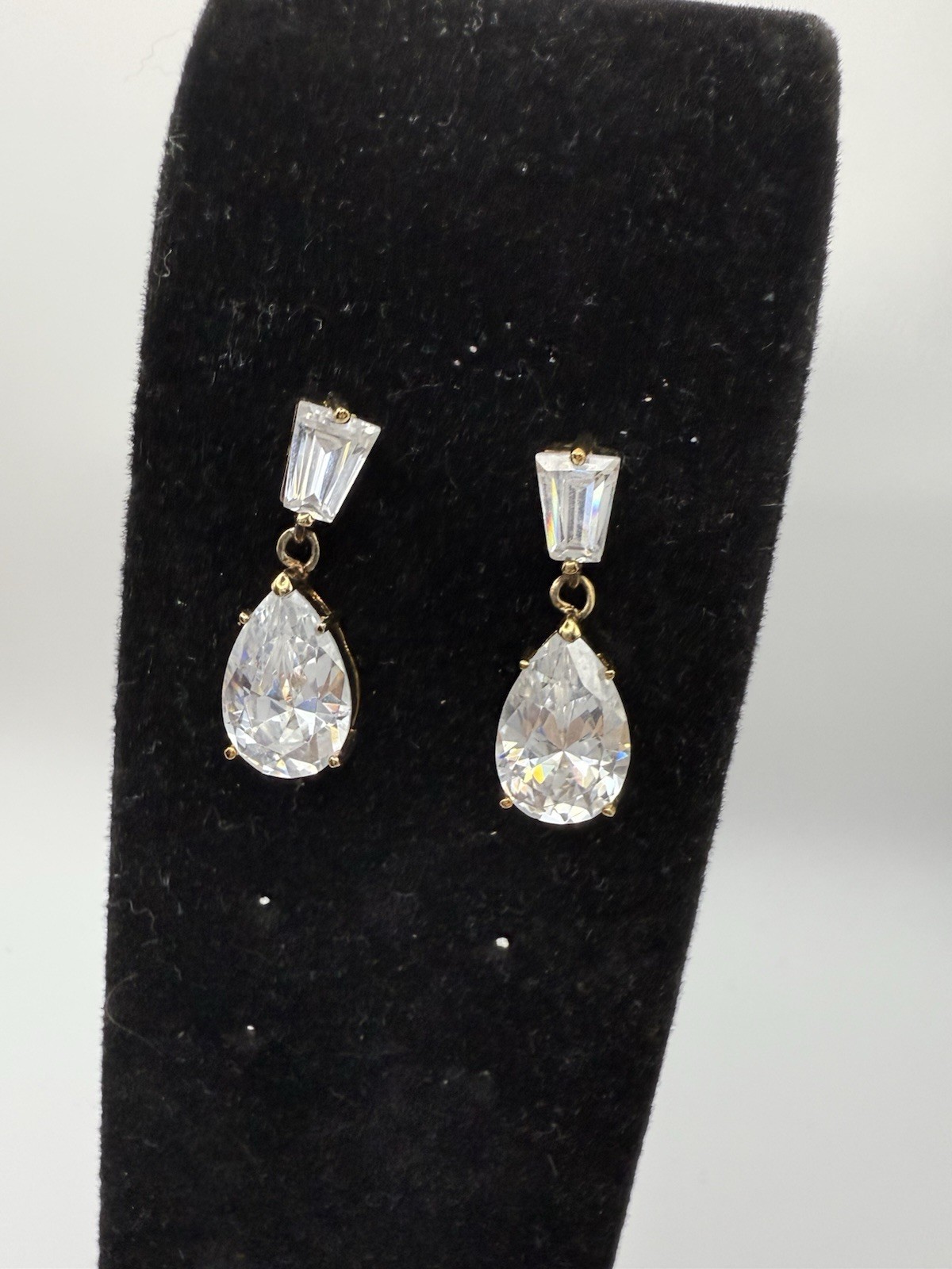 Sterling Silver And Crystal Drop Earrings Look Pear Tear Drop Shaped, Stunning!